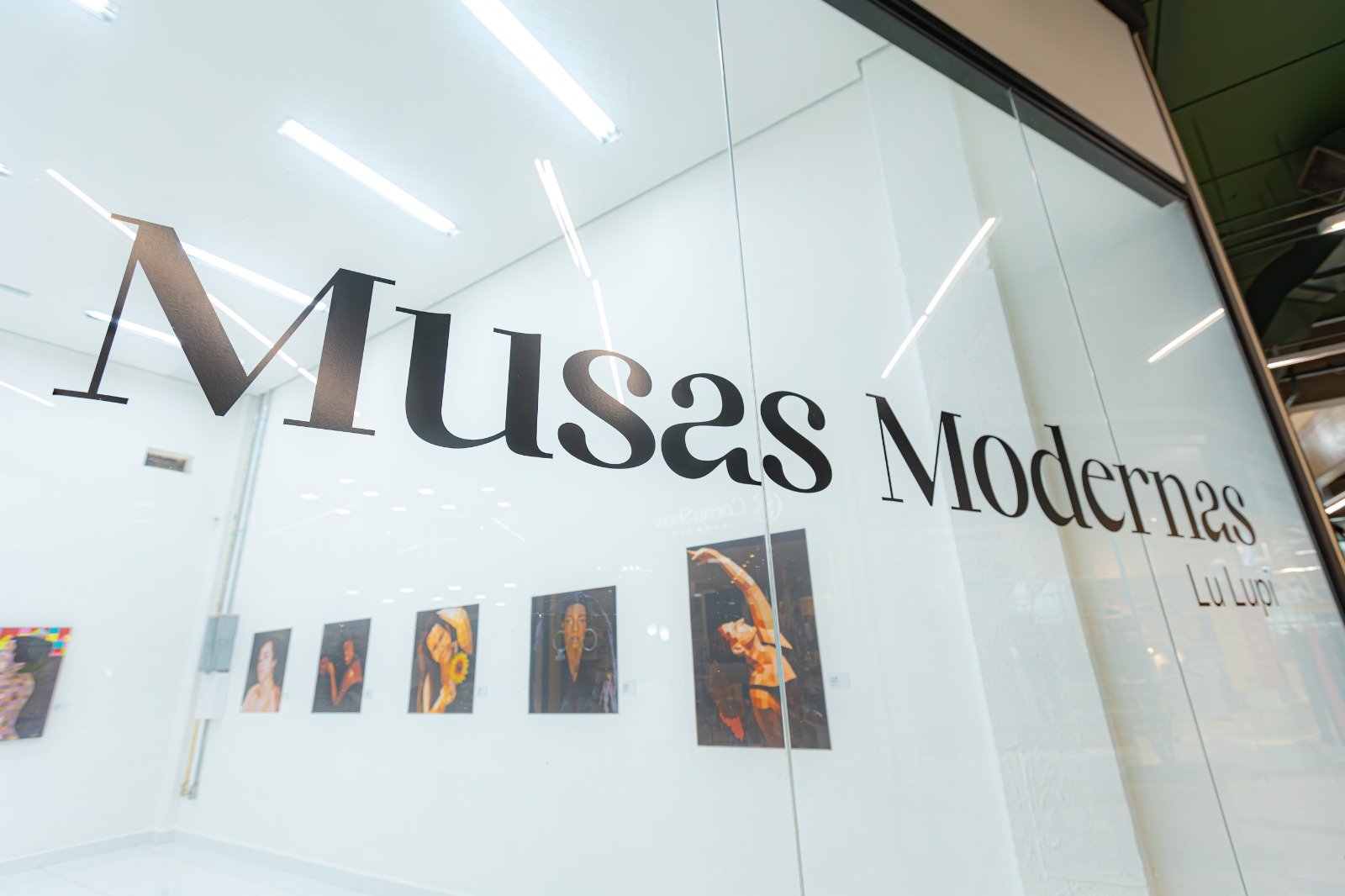 Ita Shopping Centro recebe a exposição gratuita “Musas Modernas”, de Lu Lupi